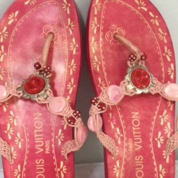 🌟🌸HOST PICK 🌟🌸 NWOT Louis Vuitton Sandals Thong Sandals US Size 9 - Picture 3 of 7